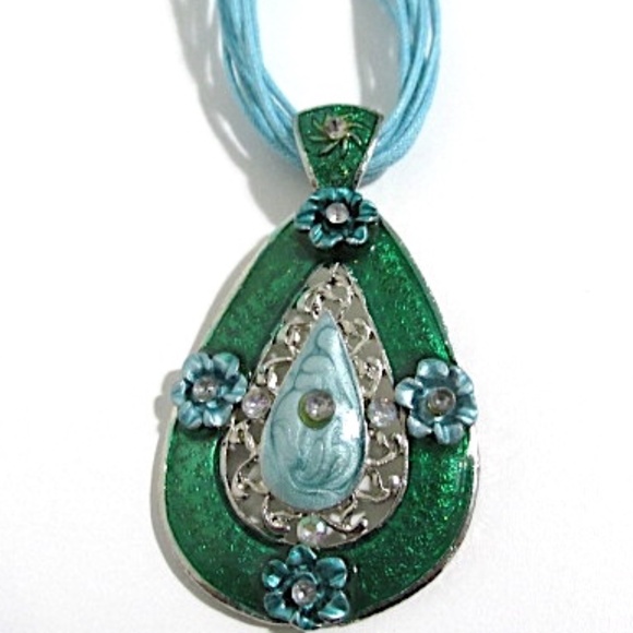 Large Silver Tone Green Emaille Pendant with Rhinestones - Picture 2 of 8